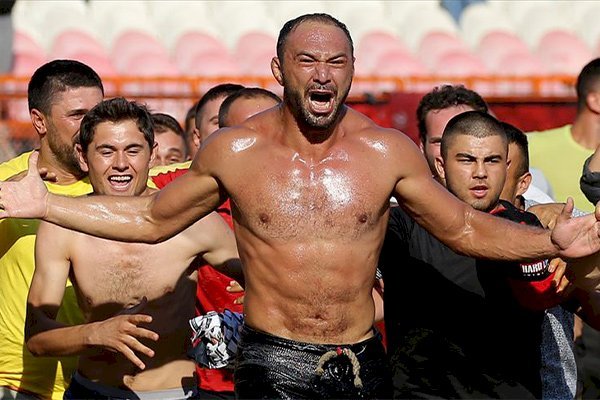 Yağlı Güreş Dünyasının Efsane İsmi: Ali Gürbüz